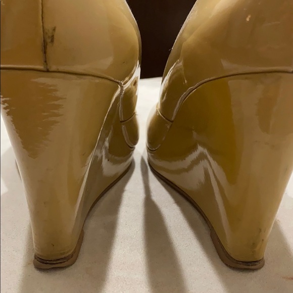 Michael Kors Patent Leather wedges - Picture 4 of 4